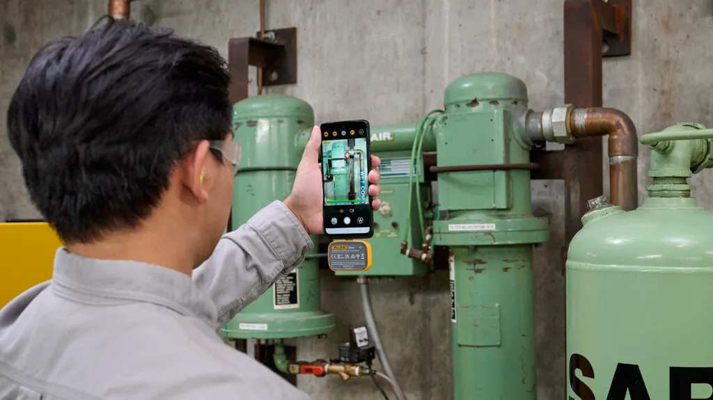 Fluke-ii01-iSee-5.webp