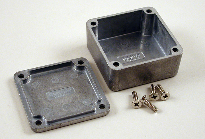 HAMMOND 1590LLB Painevalettu Alumiinikotelo 50x50x25 Alumiini, IP54