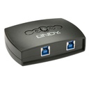 USB 3.0 kytkin 2 portti 2 PC:tä jakaa 1 USB 3.0 laitteen
