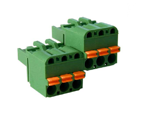 Horizontal female plug